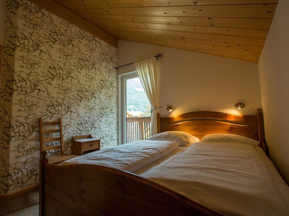 Wood, Ceiling, Bedroom, Interior Design, Bed Sheet, Bed, Bedding, Bed Frame, Home, Room