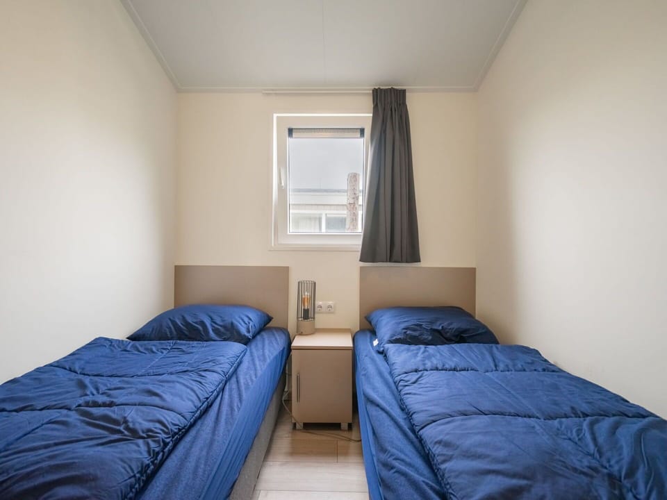 Outdoor Furniture, Swimming Pool, Resort, Sunlounger, Leisure, Shade, Vacation, Resort Town, Umbrella