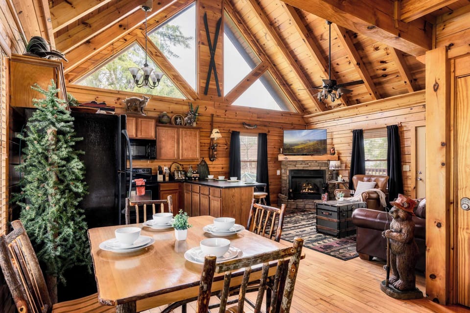 Living area, dining area and the kitchen
