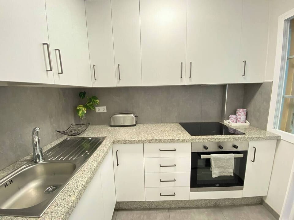kitchen (1)