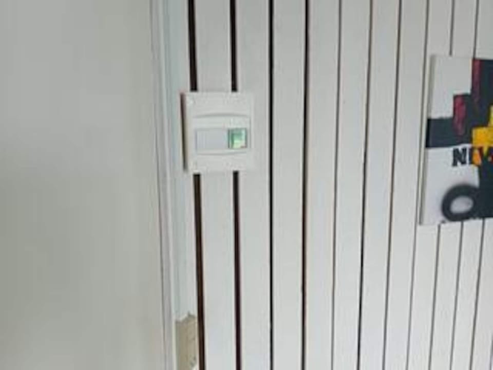 Electricity meter cabinet