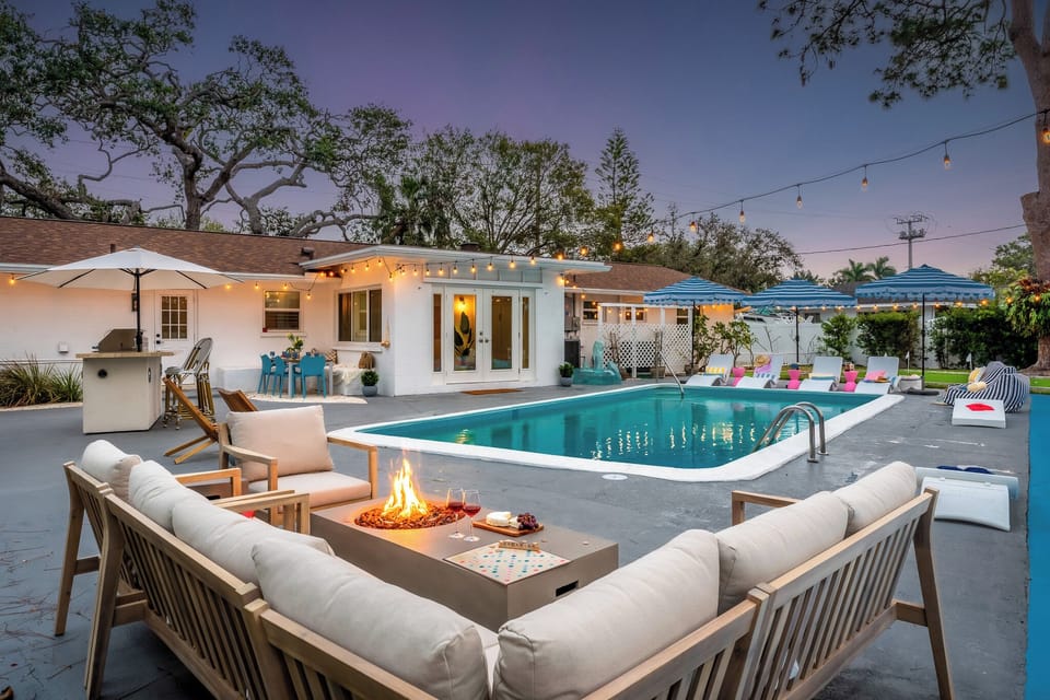 Your luxury retreat with a heated pool, hot tub, pickleball and mini golf!