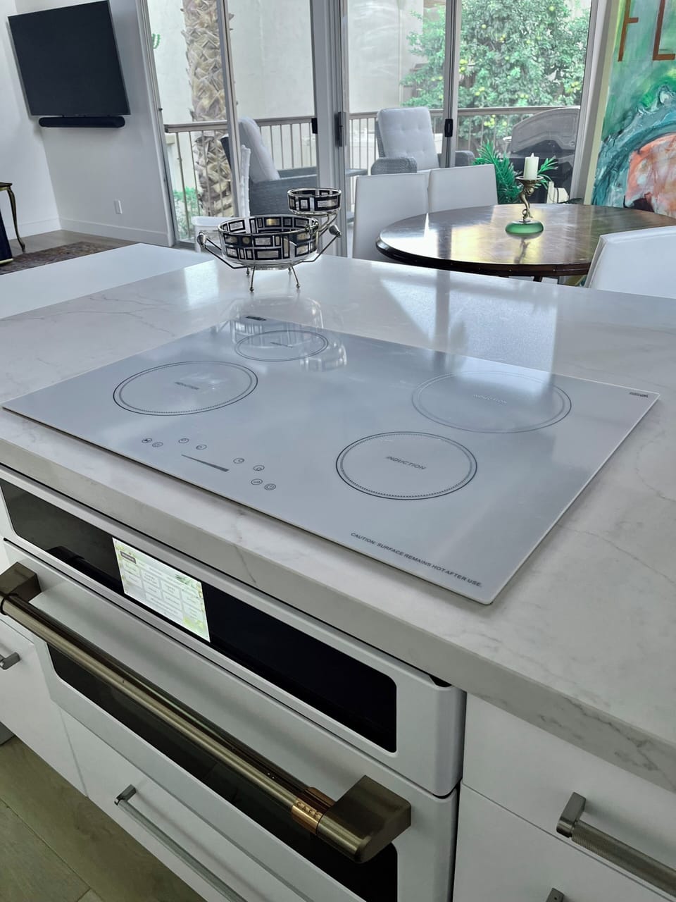 Induction stove, cooking with views!
