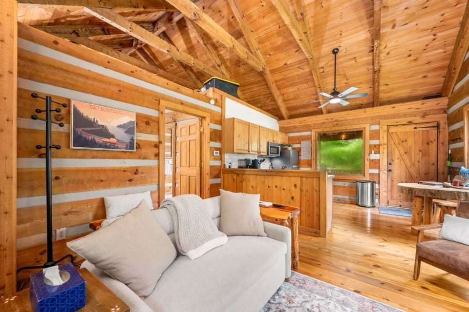RedCedarLogCabin-24