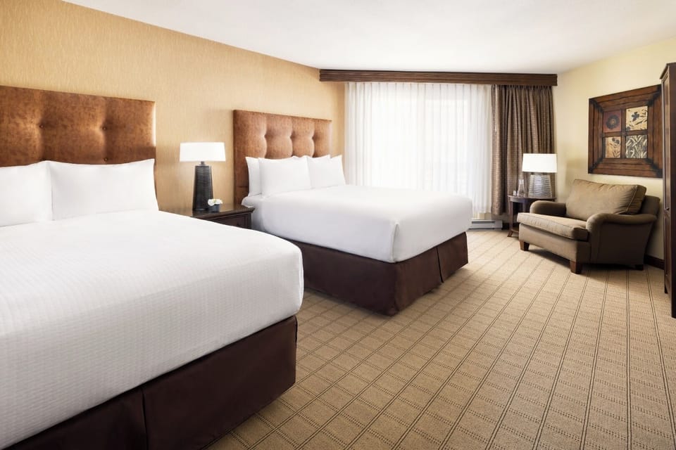 Unit with 2 Queen beds