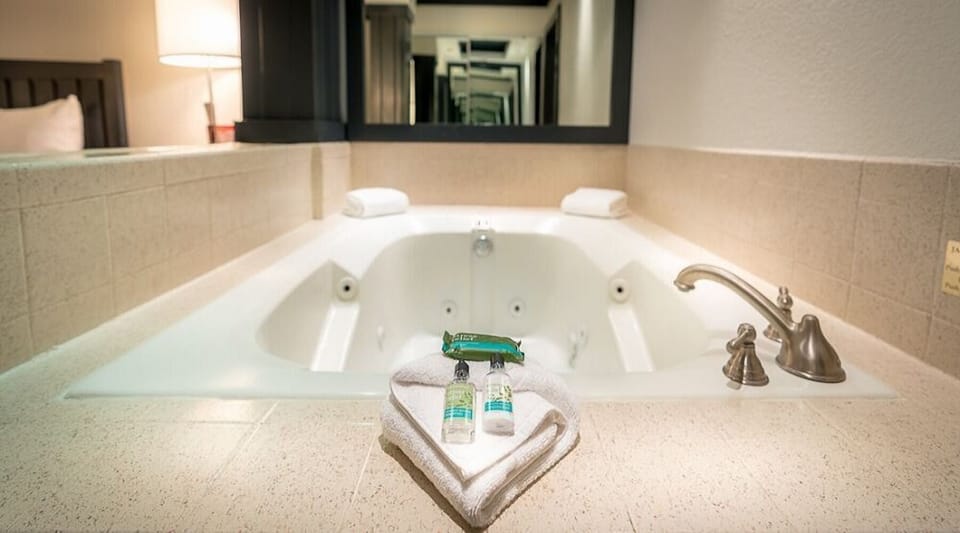 Jetted Tub