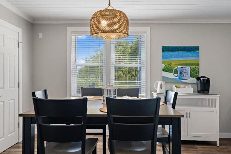 High top dining table, seats 6