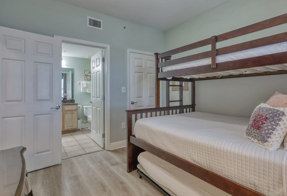 Crystal Tower 1006. 2 Bedroom 2 Bathroom. Unit Sleeps 8. Managed by Island Rentals
