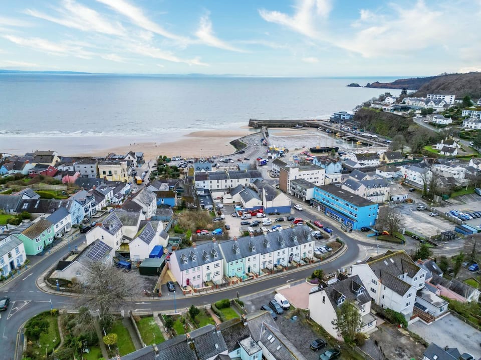 The Lanterns - 9 Bedroom - Sleeps 17 - Saundersfoot Village Centre (24755)