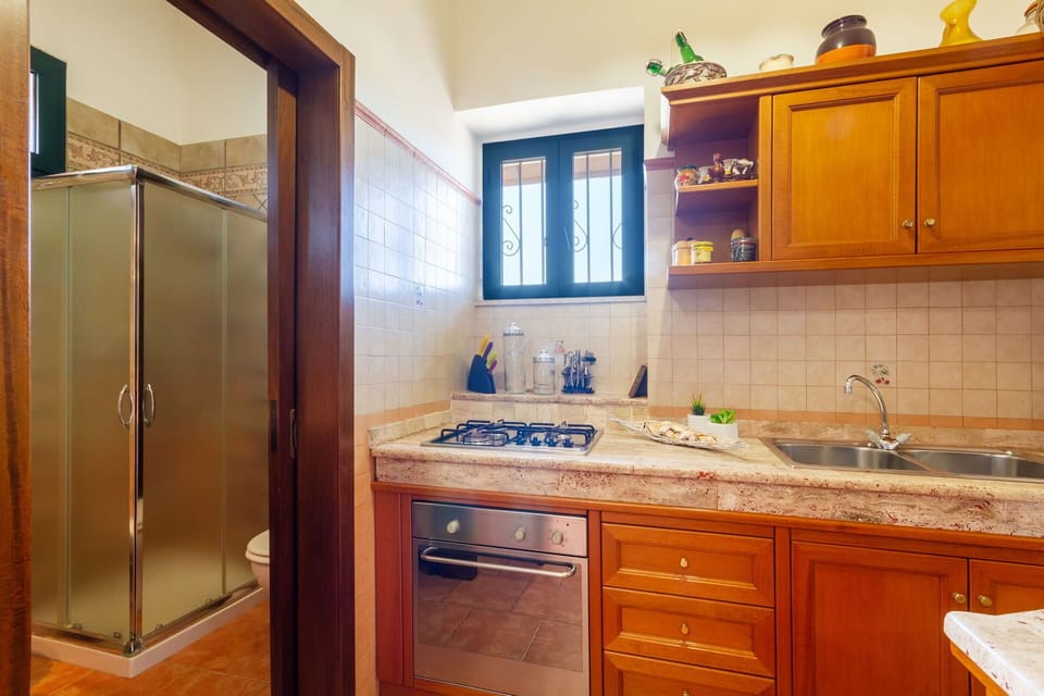 Autumn, Kitchen, Spring, Summer