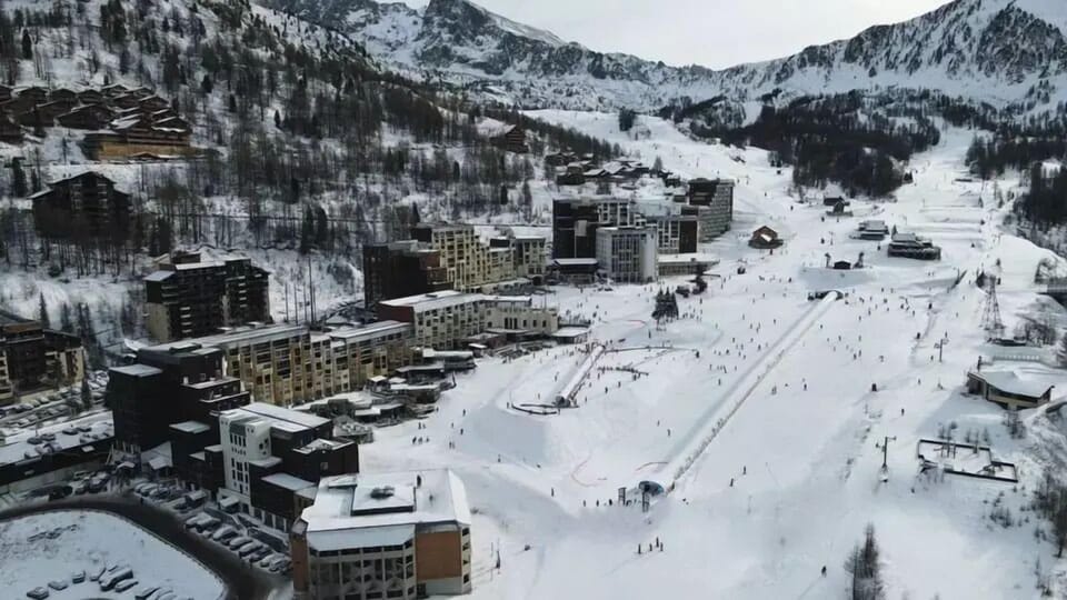 Snow and ski sports