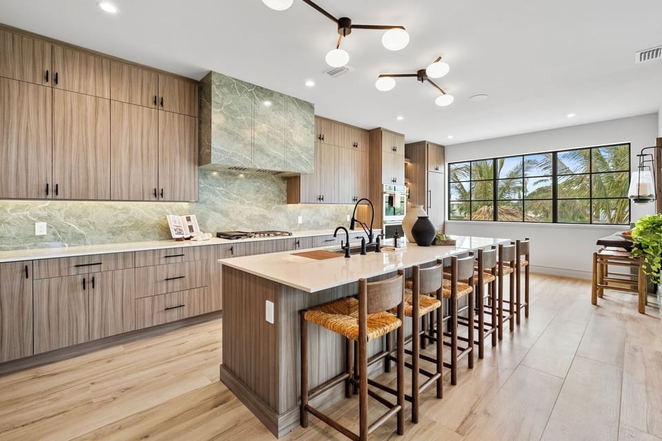 Fully Equipped Modern Kitchen