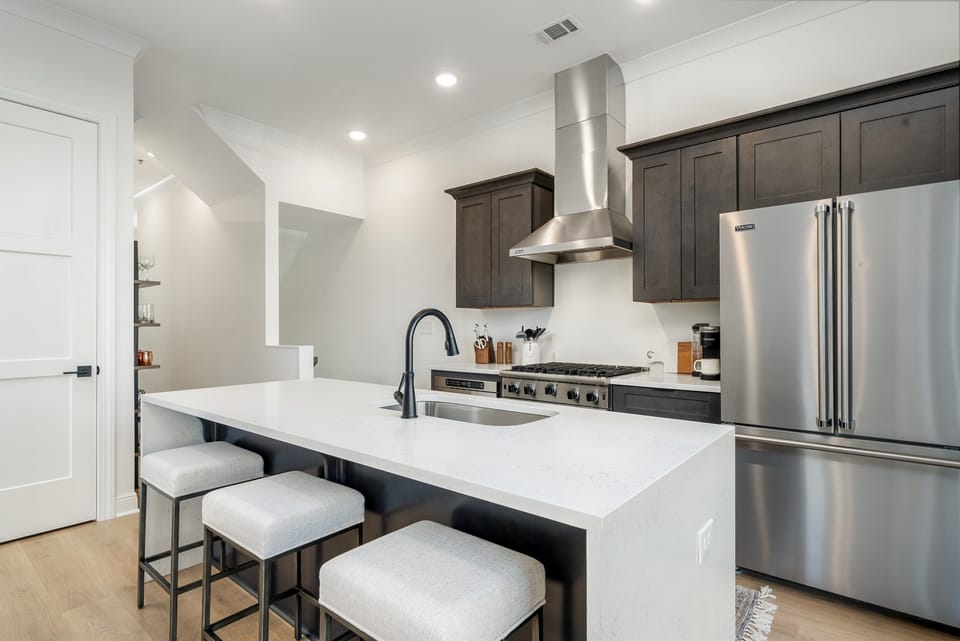 Kitchen with Viking Appliances
