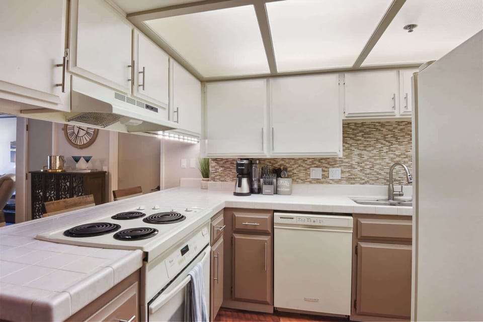 Fully equipped kitchen
