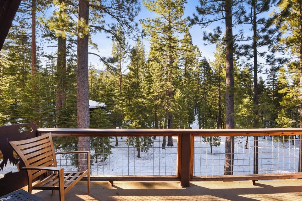 Large deck with forest view