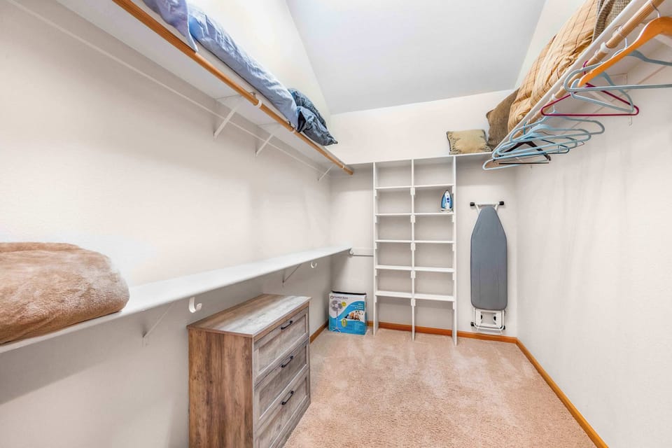 Primary Suite Walk-In closet 