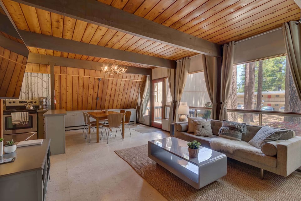 Living area and dining table