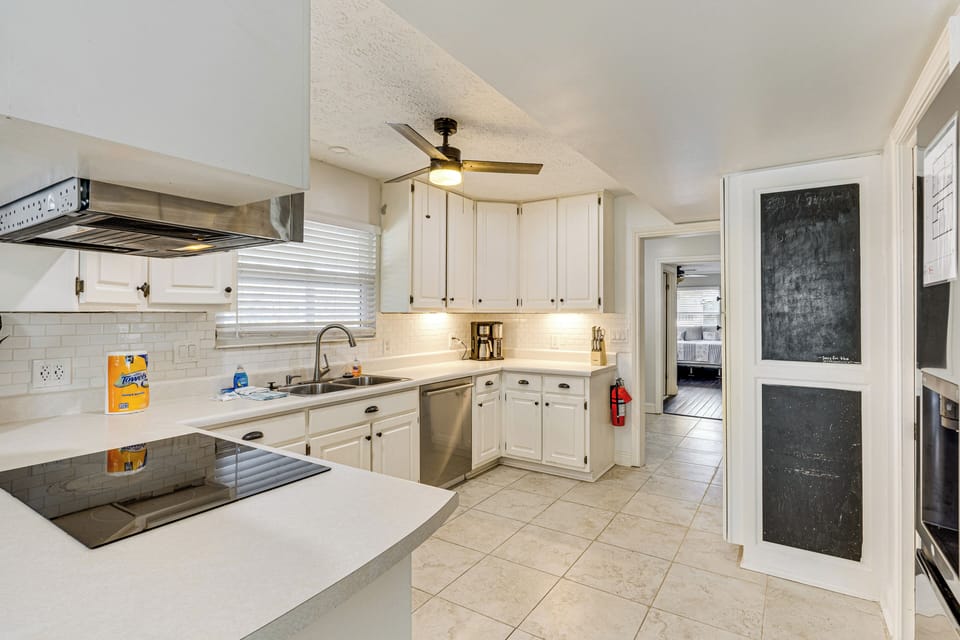 Kitchen | 1st Floor