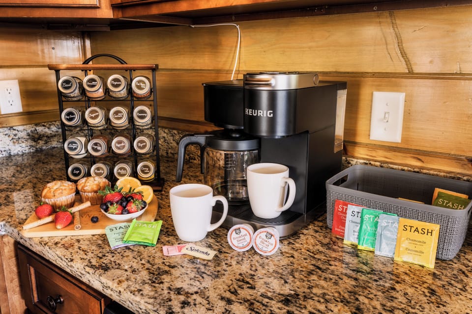 Enjoy a single cup or full pot of coffee or tea and a full spice rack!