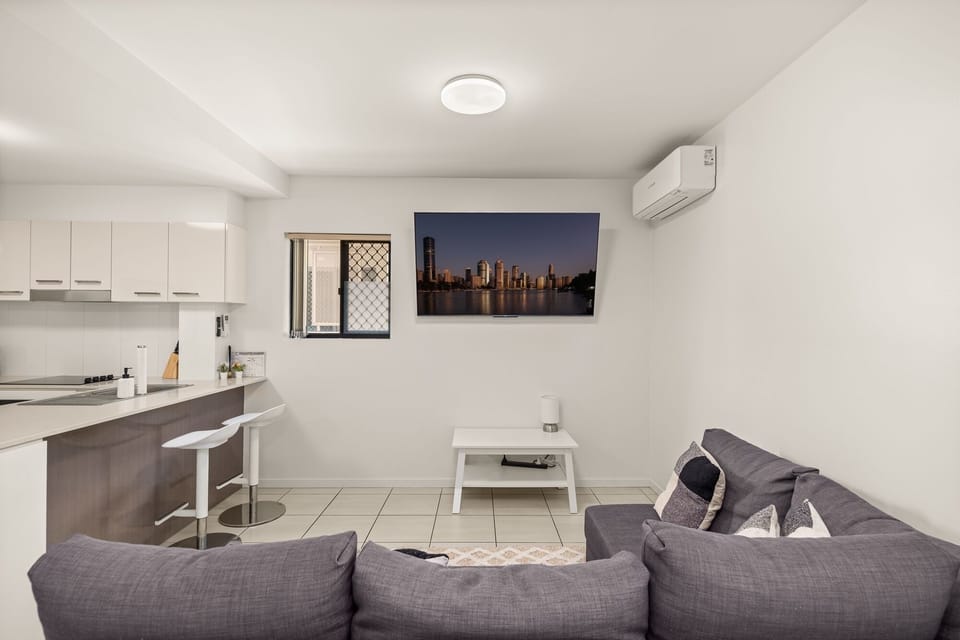 Kitchen/Living Area