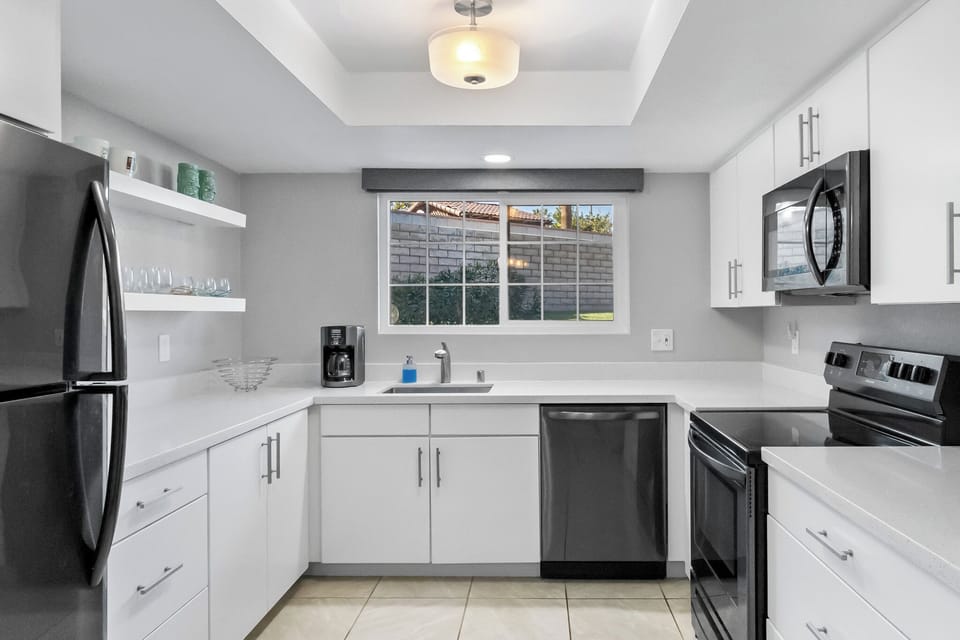 K0485 - Kitchen Area