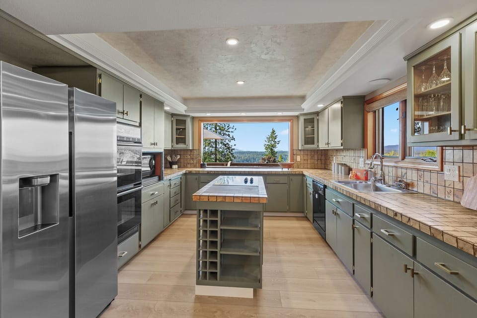 Fully equipped and ready for your next feast—just bring the ingredients!