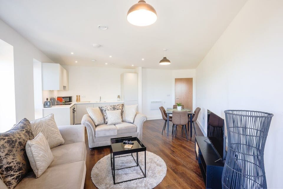 Living Room / Lounge