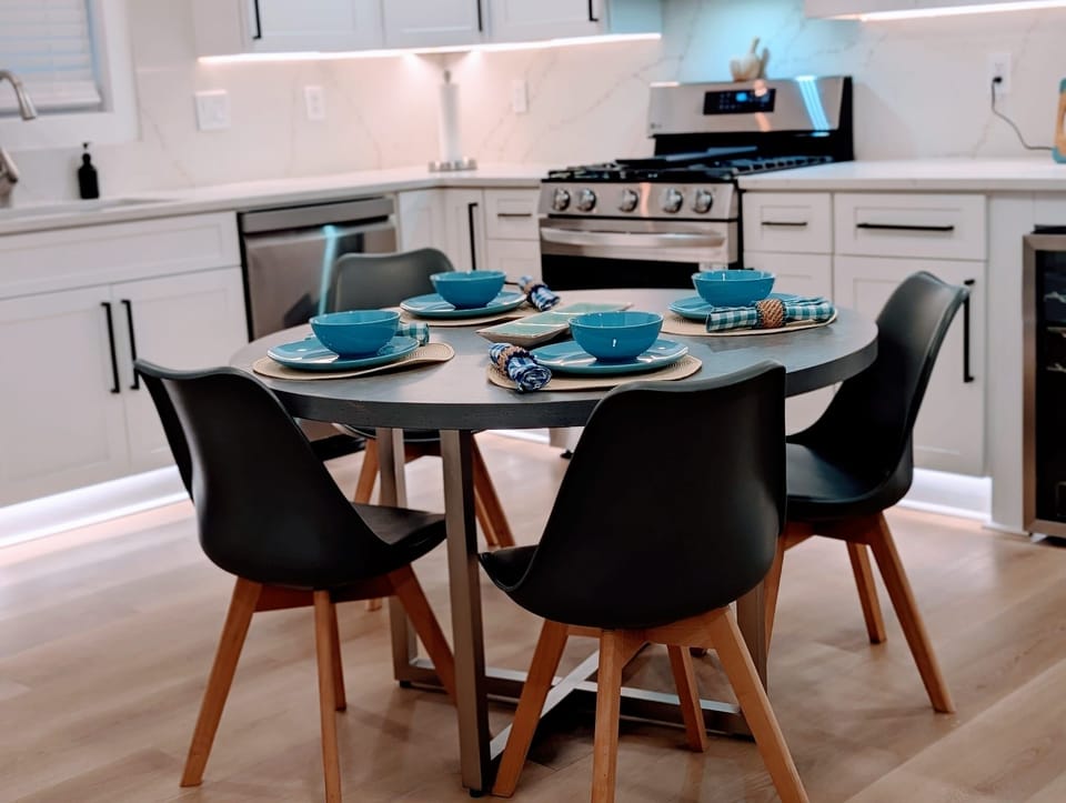 Open kitchen and dining area, perfect for any meal