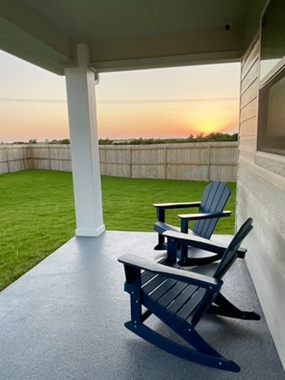 pacious backyard perfect for relaxing and enjoying fresh air.