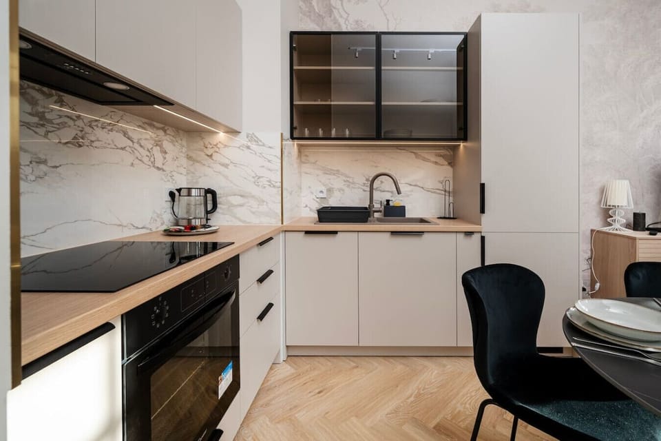 Kitchen | Book Now with RENTUJEMY.COM