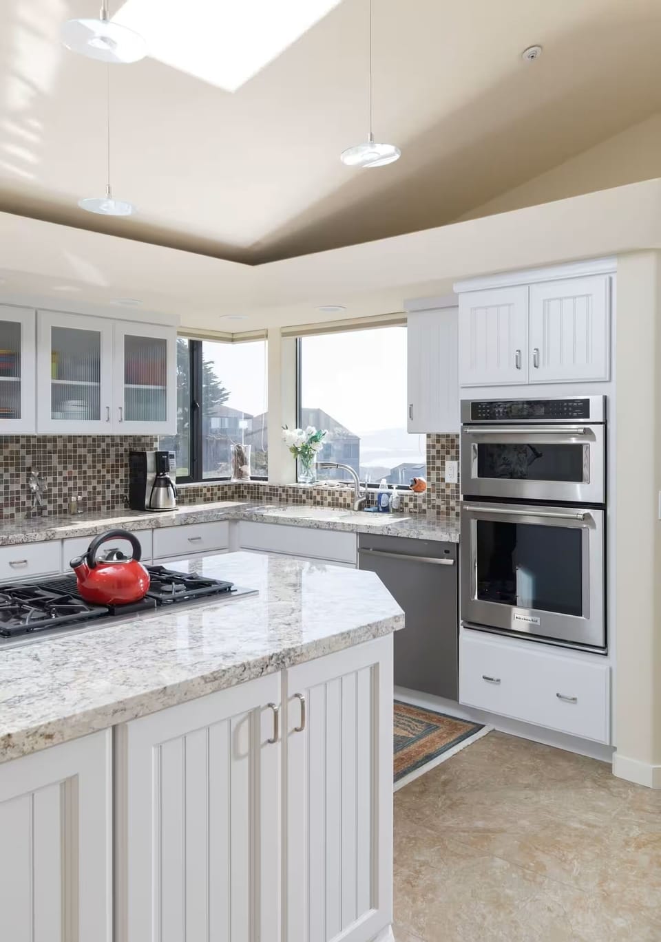 A kitchen that inspires whether you're brewing coffee or making a feast!