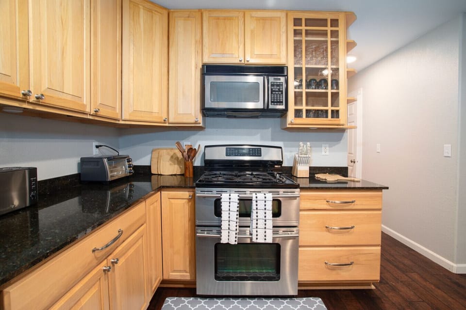 Kitchen with everything you need