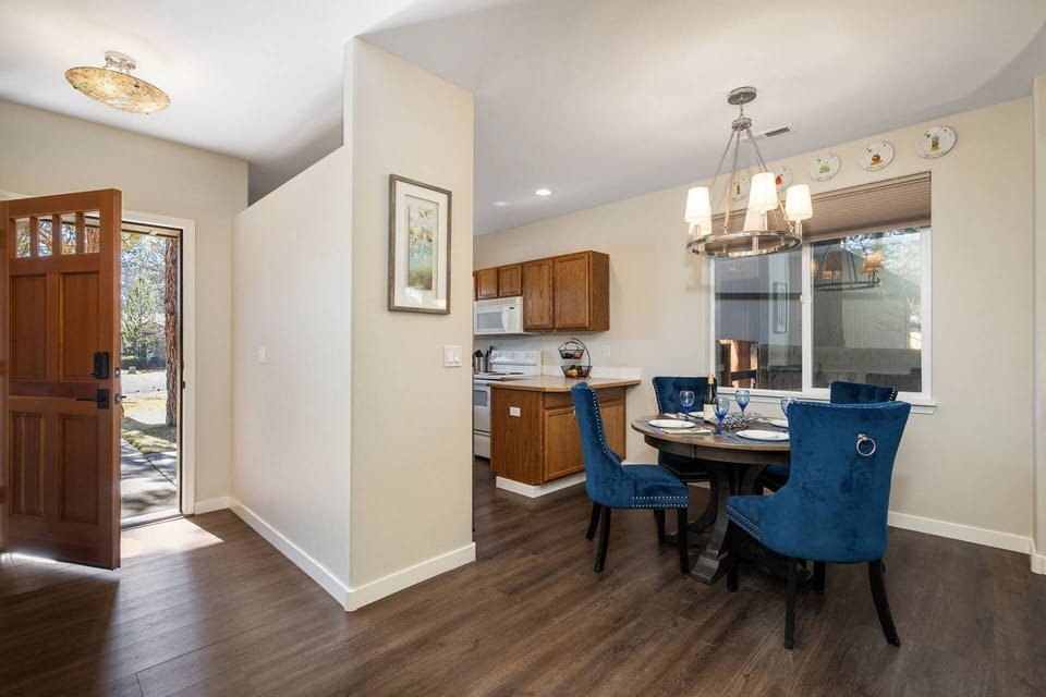 This rental is located in Bend, Oregon. Bend is wonderful community with so much to offer!