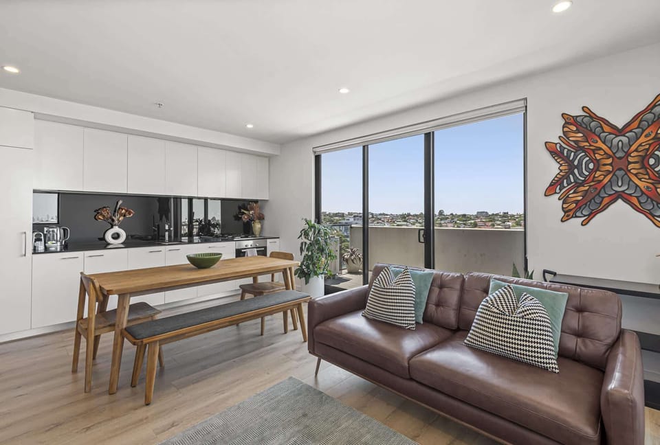 Kitchen/Dining Area/Living Area