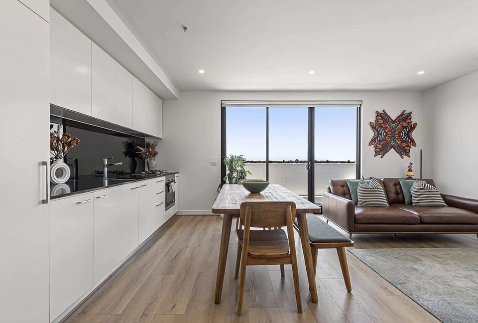 Kitchen/Dining Area/Living Area