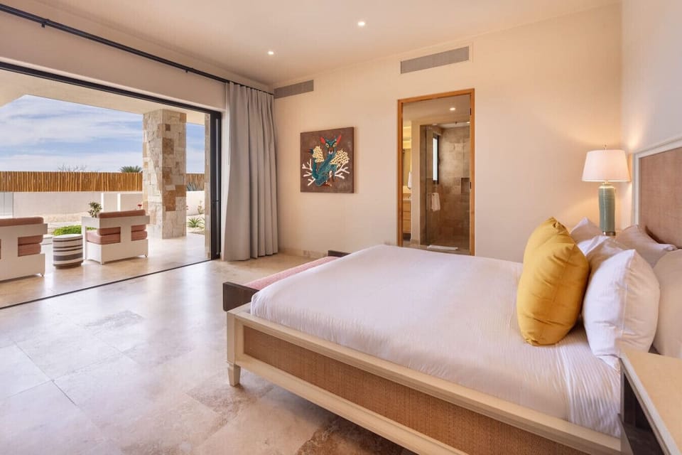 King bedroom opening to the terrace