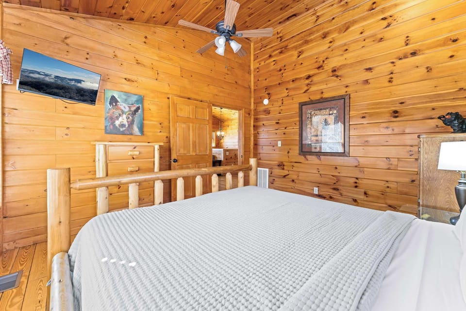 Bedroom 2 with king bed and Smart TV