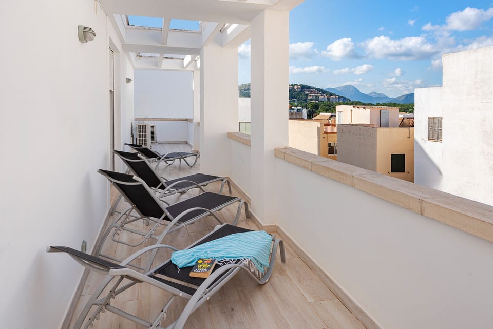 Terrace and sunbeds