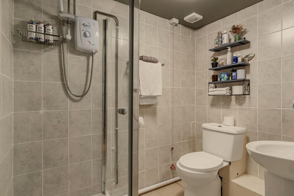 Paddons Lodge, Paddons Row, Tavistock - a charming stay in the heart of Tavistock.