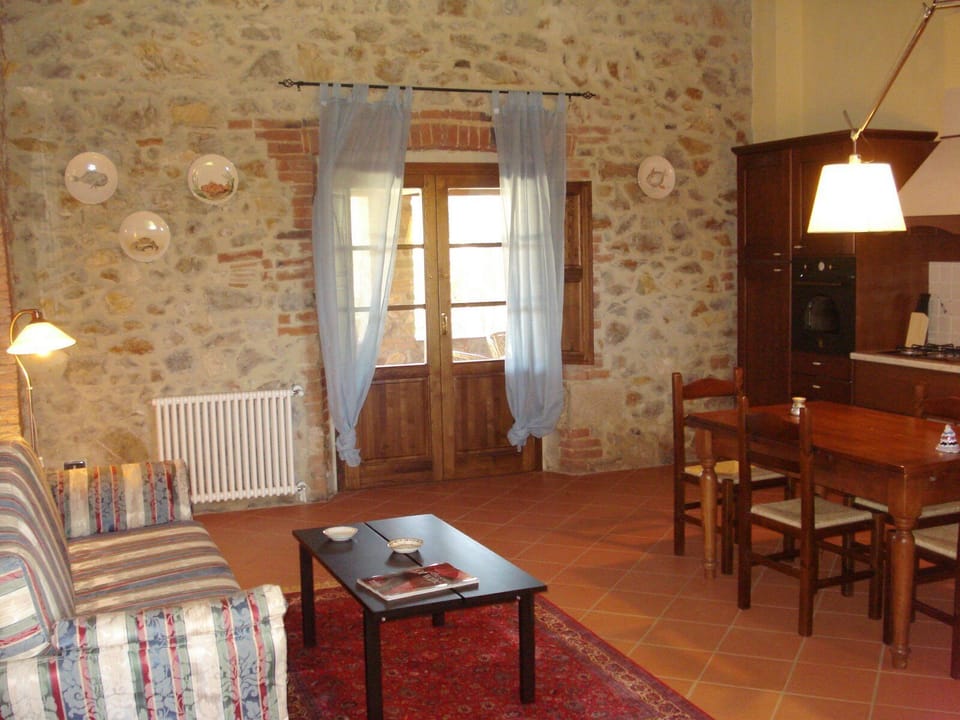 Il Portico - living room (1)