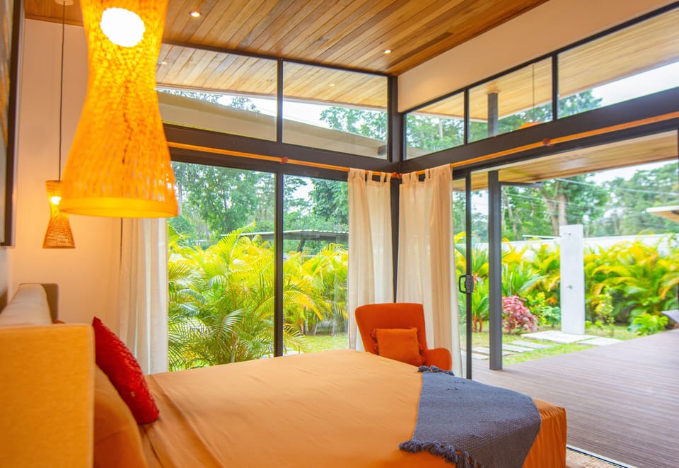 Master bedroom (2)