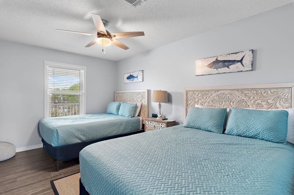Queen beds with Smart TV