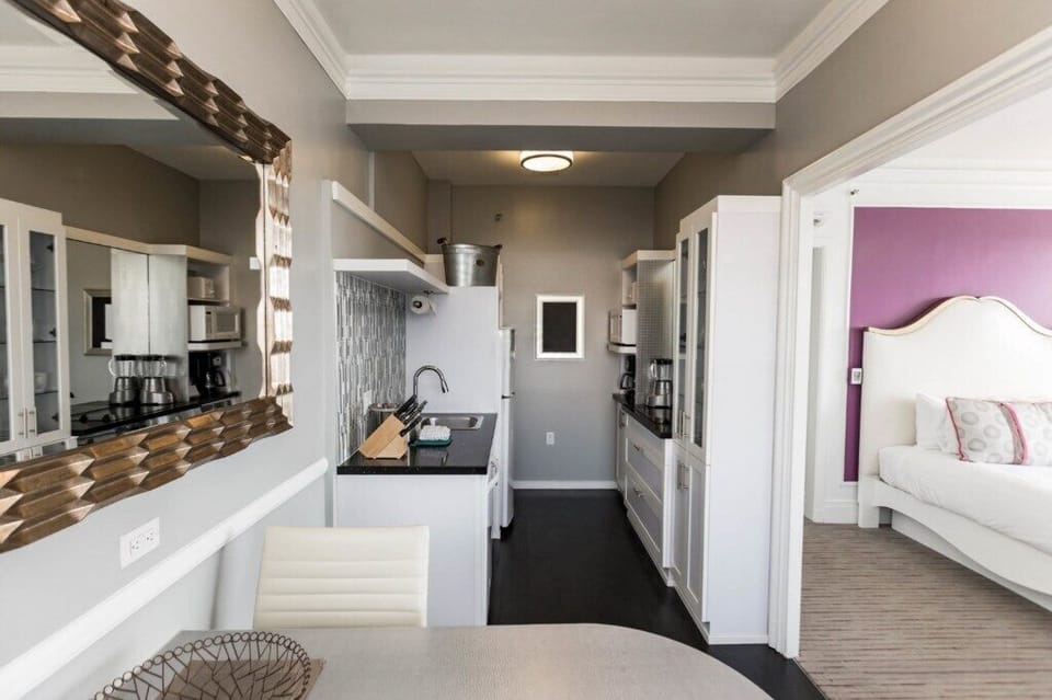 Wyndham (WorldMark) Inn at the Park_6_double-queen-studio.jpg