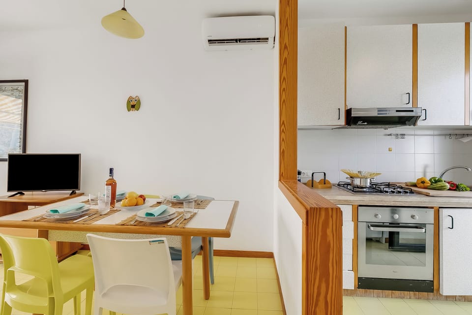 Kitchen and dining area