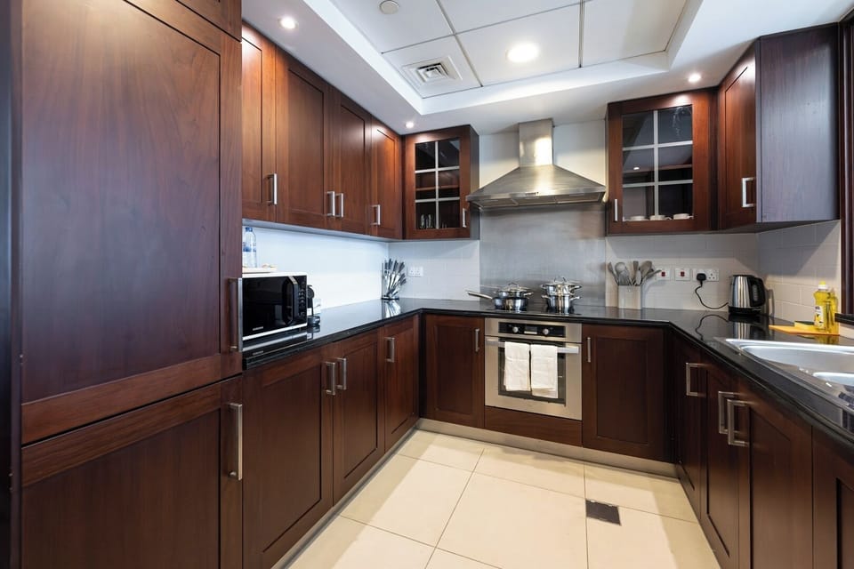 Fully equipped kitchen