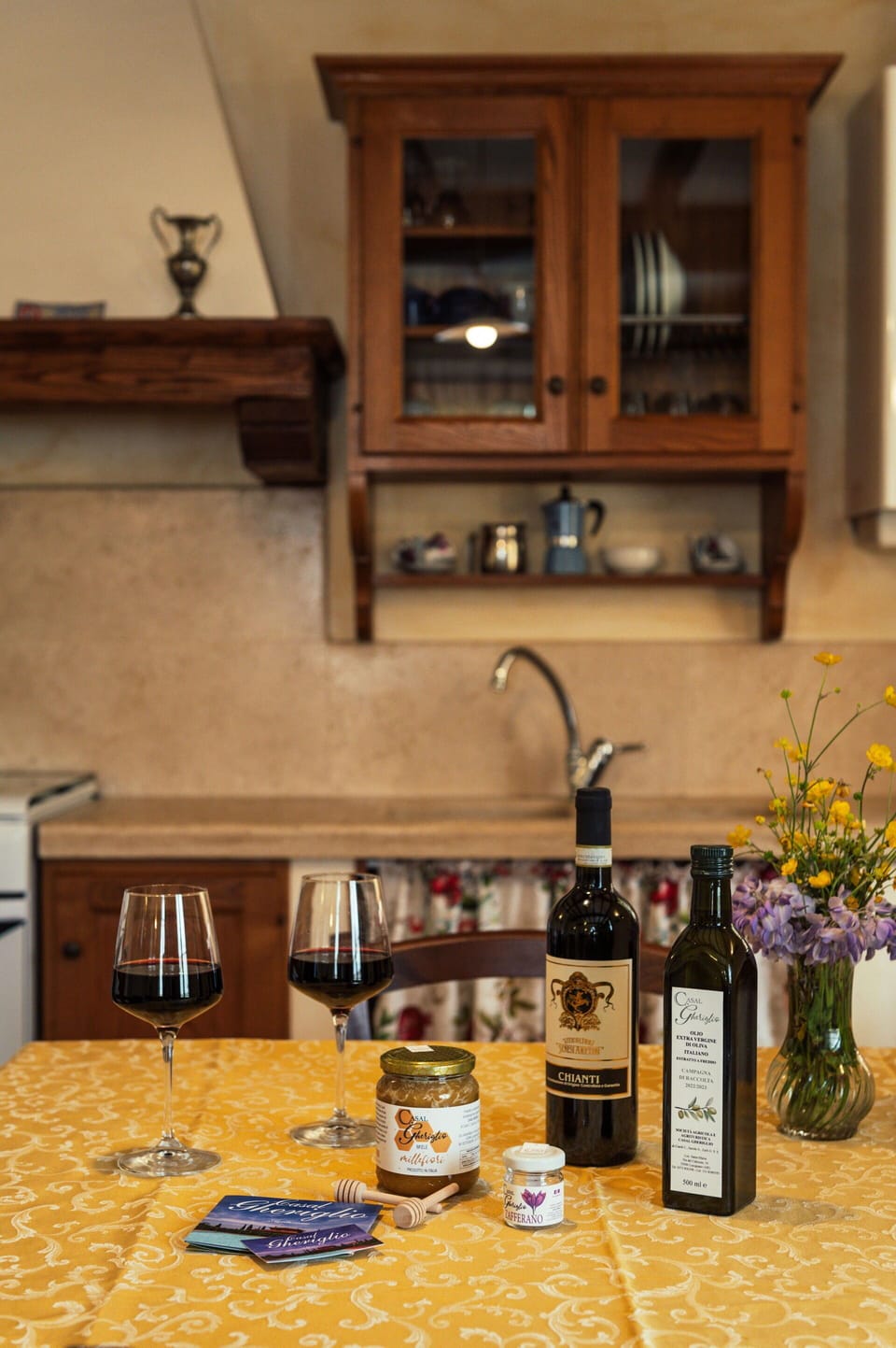 Bottle, Furniture, Tableware, Countertop, Interior Design, Wine Bottle, Table, Glass Bottle, Food