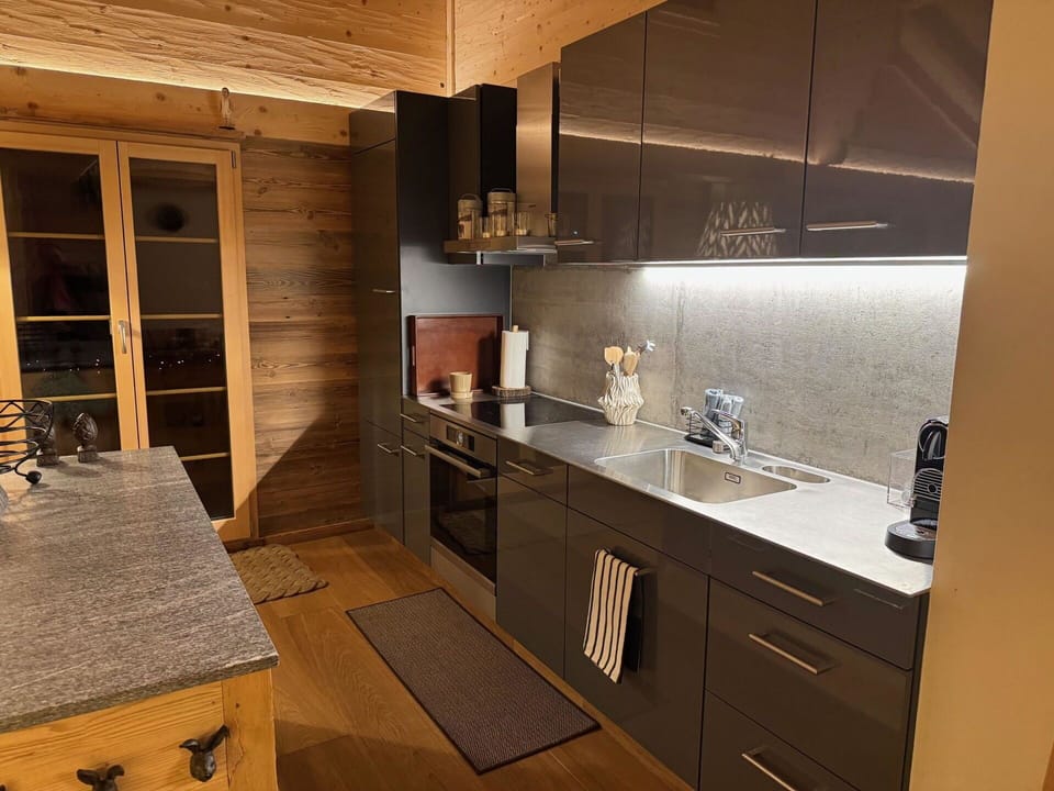 Kitchen, Countertop, Furniture, Flooring, Cabinetry, Wood, Interior Design, Kitchen Appliance, Floor, Sink