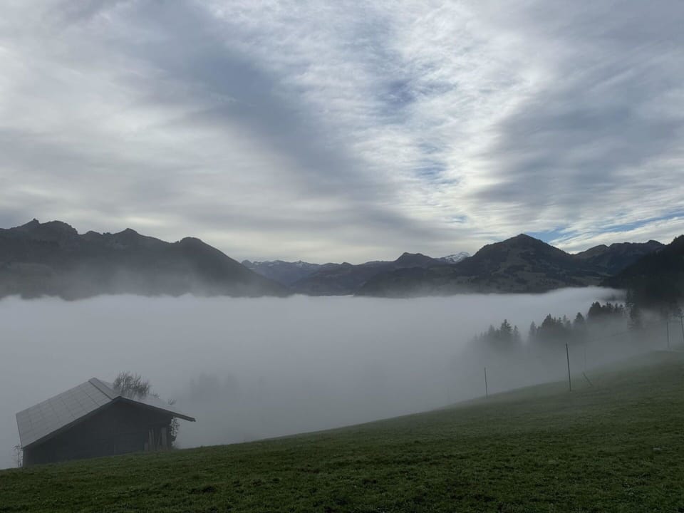Sky, Mountainous Landforms, Mountain, Atmospheric Phenomenon, Hill, Cloud, Natural Landscape, Highland, Landscape, Mountain Range