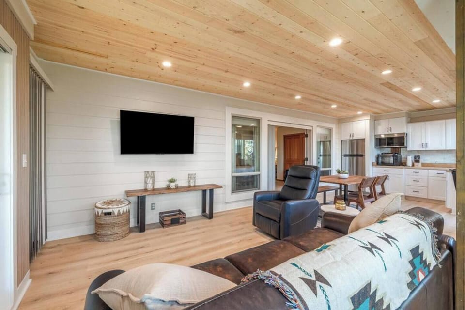 Living Area | Smart TV | Dedicated Workspace | Sofa Bed