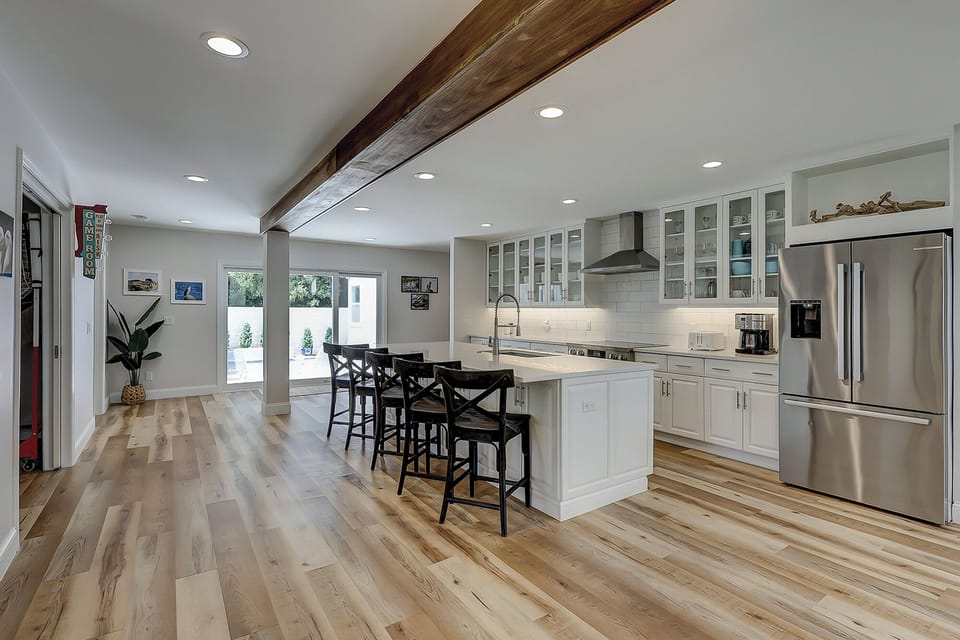 50 Stoney Creek - Kitchen